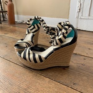 UGG LUCIANA WEDGE SANDALS